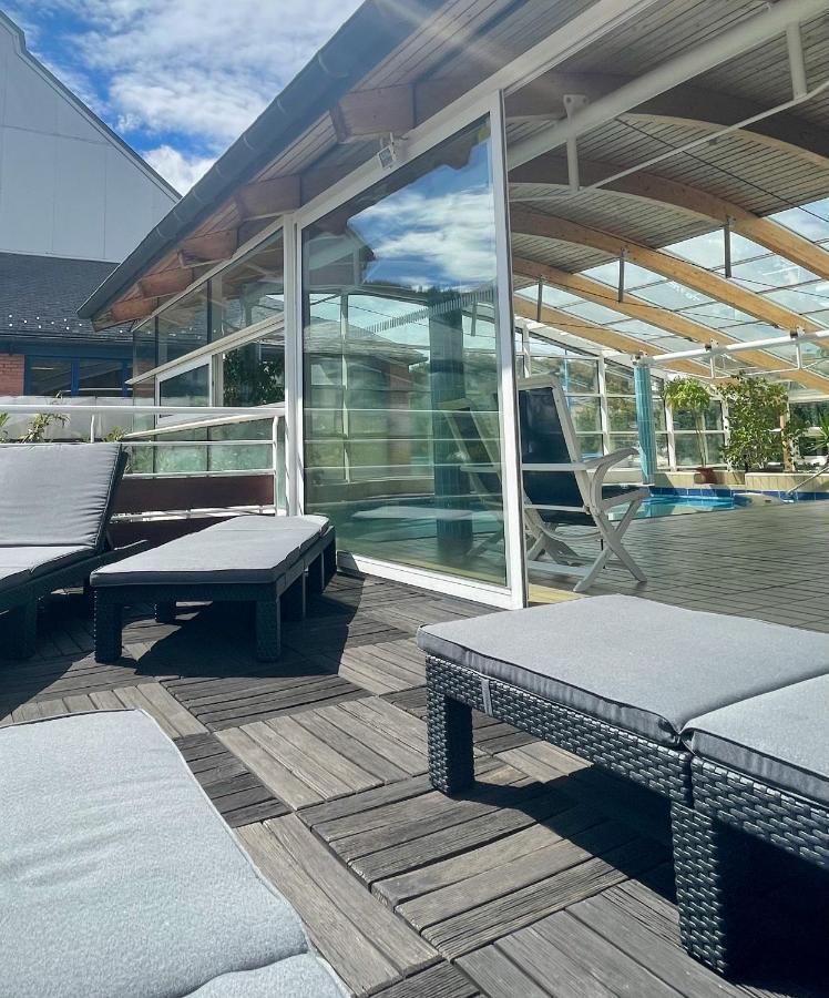 Logis Hotel Regina Ла Бурбул Екстериор снимка